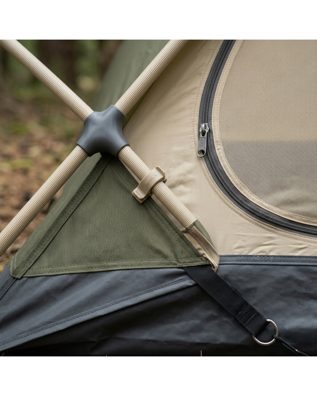 Boelk Two-Person Dome Tent 210 x 150 cm Olive and Sand - Detail view